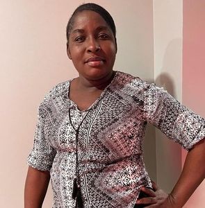 Meet your Posher, Dania